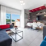 Lucia * Mokošica