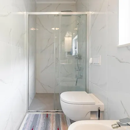 Lucia Apartman